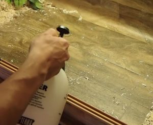 How to clean a snake tank- water spray